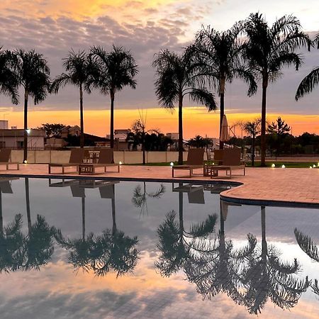 Doubletree By Hilton - Resort - Foz do Iguaçu Eksteriør bilde Sunset at the University of Fortaleza